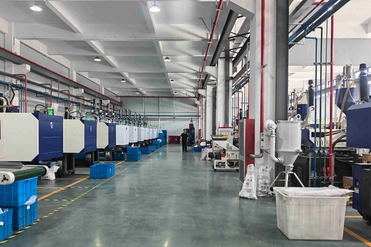 Injection molding machine workshop（2）